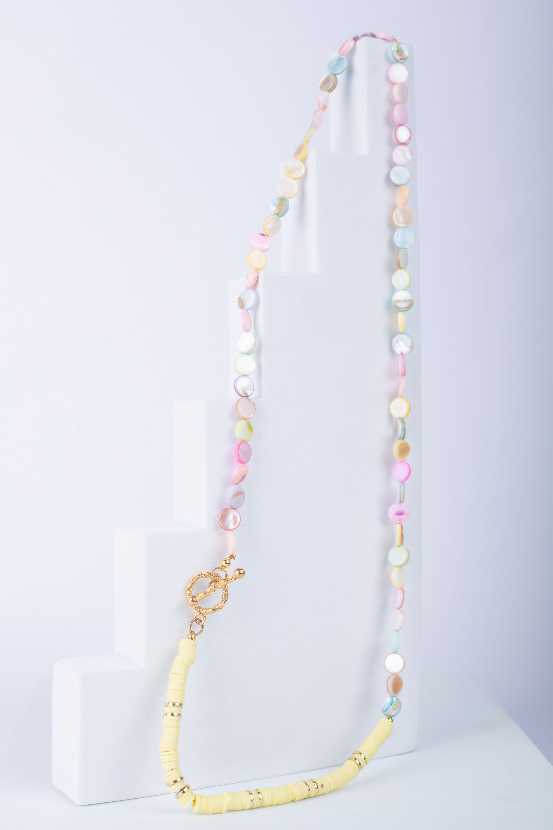 Twinkle Necklace In pastel yellow